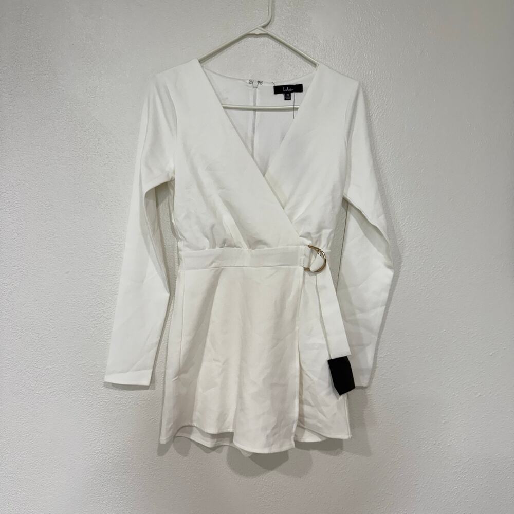 NWT Lulus Rooftop Bar White Long Sleeve Faux-Wrap Belted Skort Romper Size XS - Picture 2 of 7